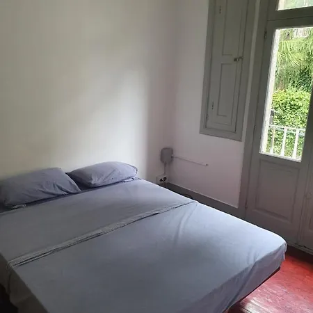 Sencilla Con Balcon Séjour chez l'habitant *