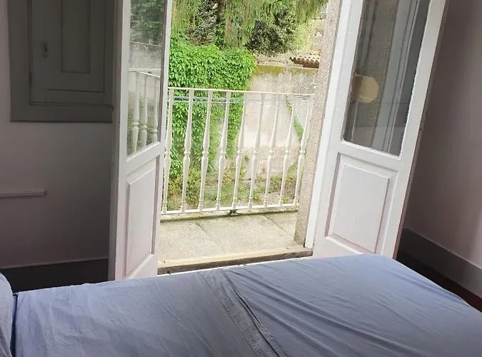 Sencilla Con Balcon * Vigo